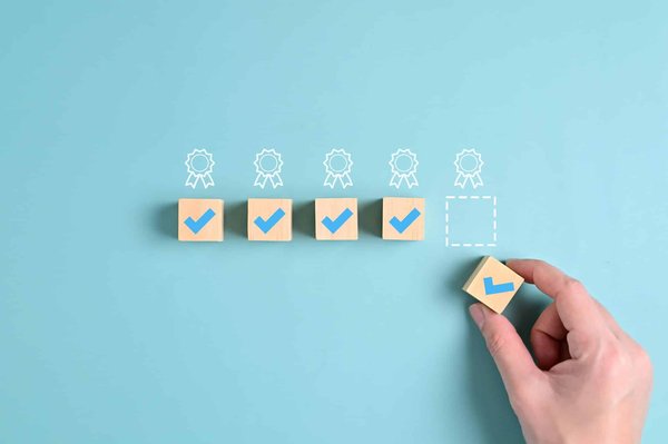 Comment une assurance peut-elle couvrir un investissement dans une ferme éolienne offshore ?